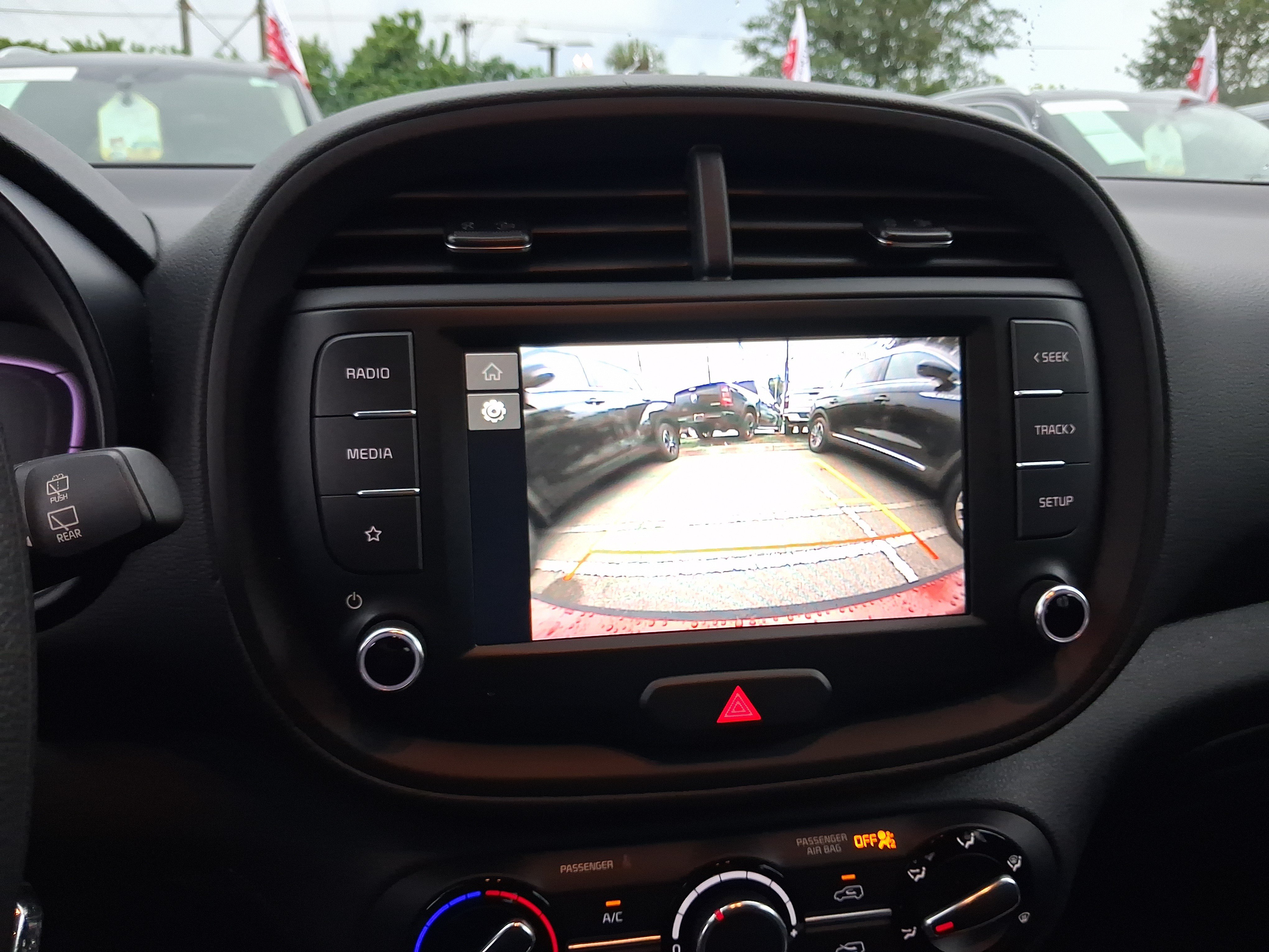 Used 2023 Kia Soul LX FWD image 21
