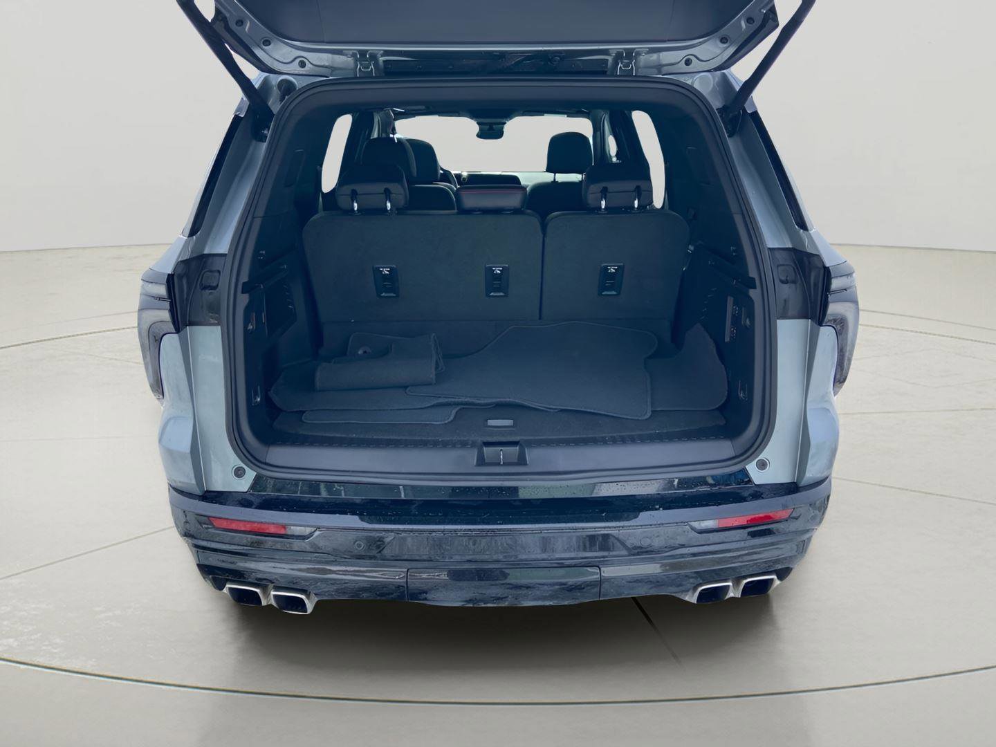 Used 2025 Chevrolet Traverse RS image 30