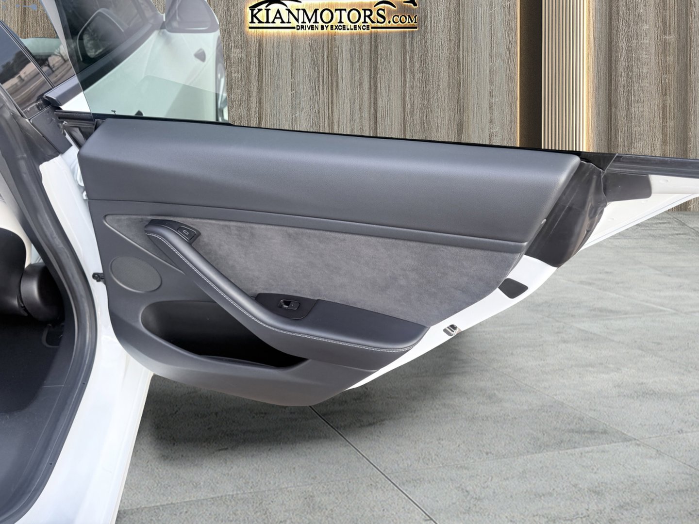 Used 2021 Tesla Model 3 Standard Range Plus image 44