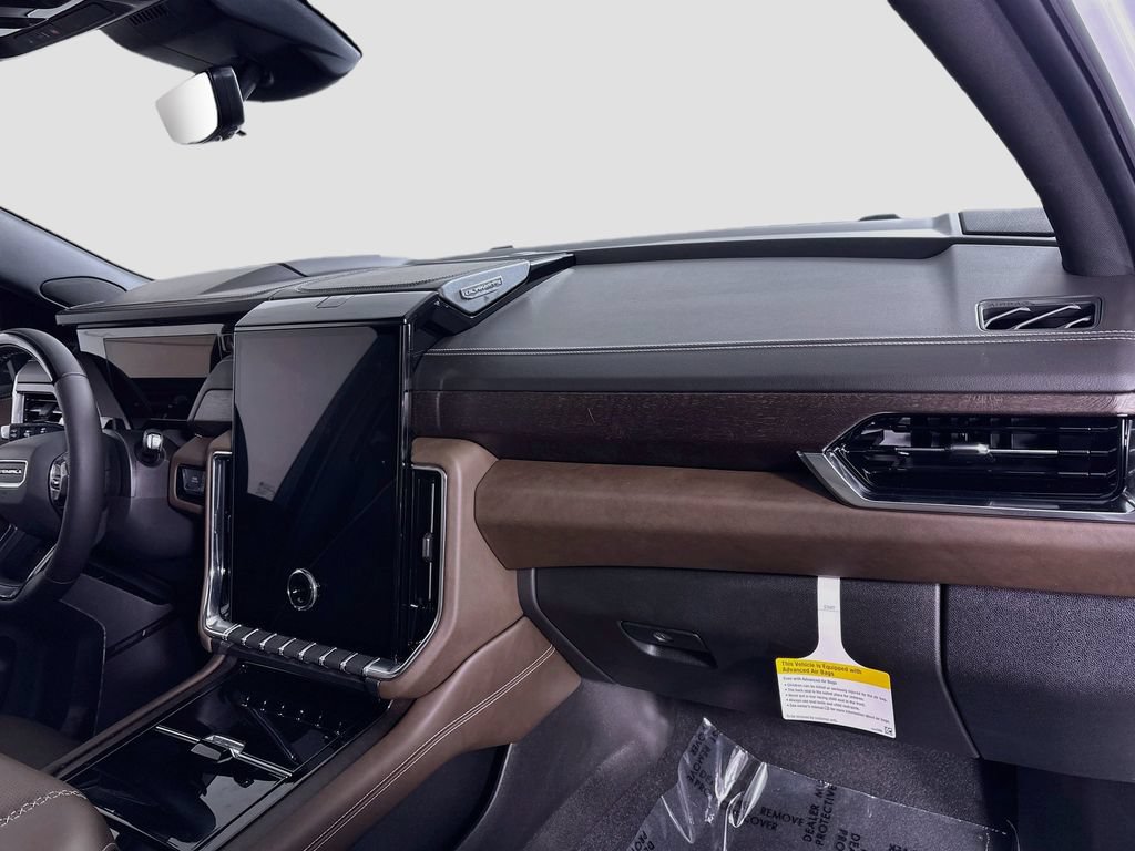 New 2026 GMC Yukon Denali Ultimate AWD/4WD image 32