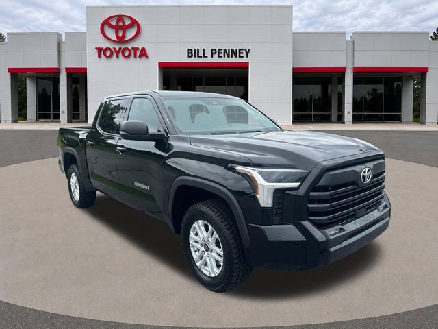 Used 2023 Toyota Tundra SR5 w/ SR5 Premium Package AWD/4WD image 9