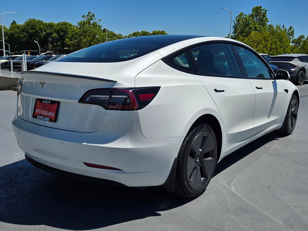 Used 2021 Tesla Model 3 Standard Range Plus RWD image 4