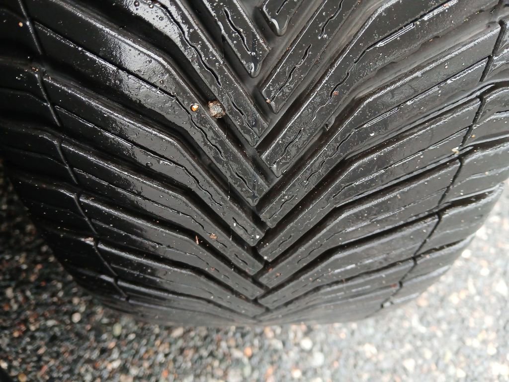 Used 2022 Volkswagen GTI SE image 29