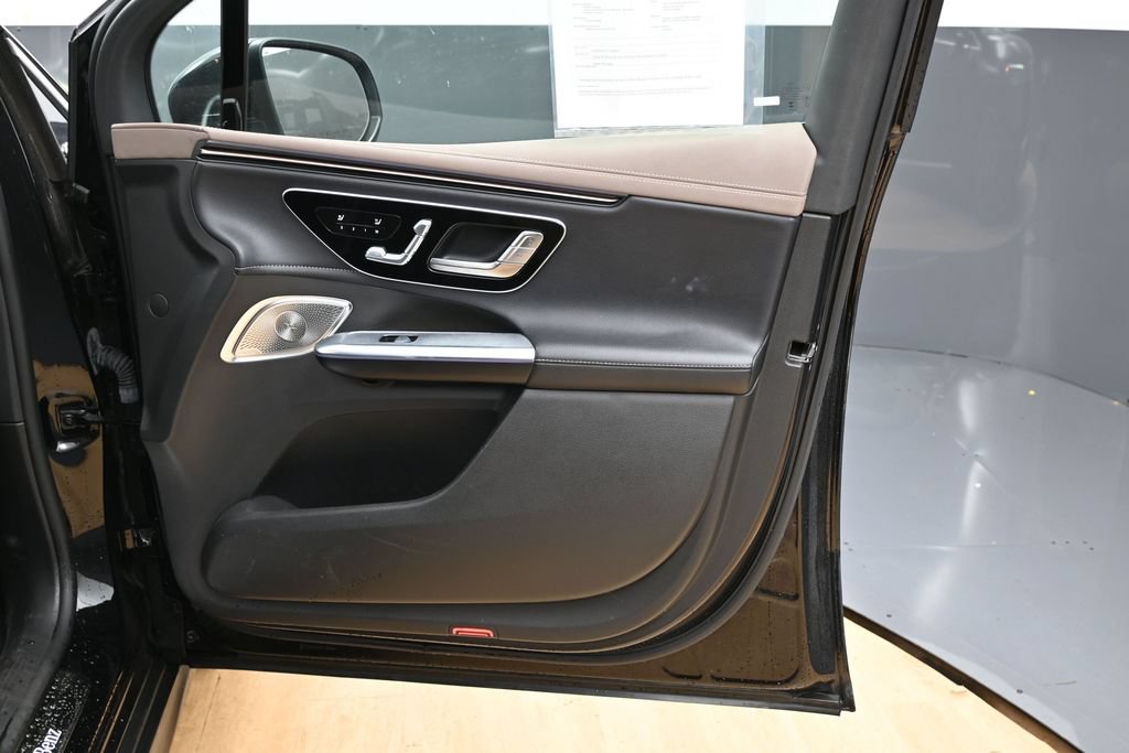 Used 2023 Mercedes-Benz EQE 350+ SUV image 38