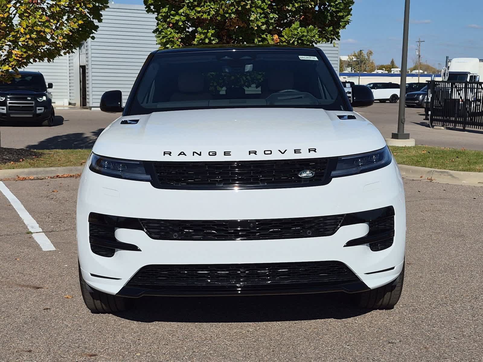 New 2027 Land Rover Range Rover Sport Dynamic SE AWD/4WD image 9
