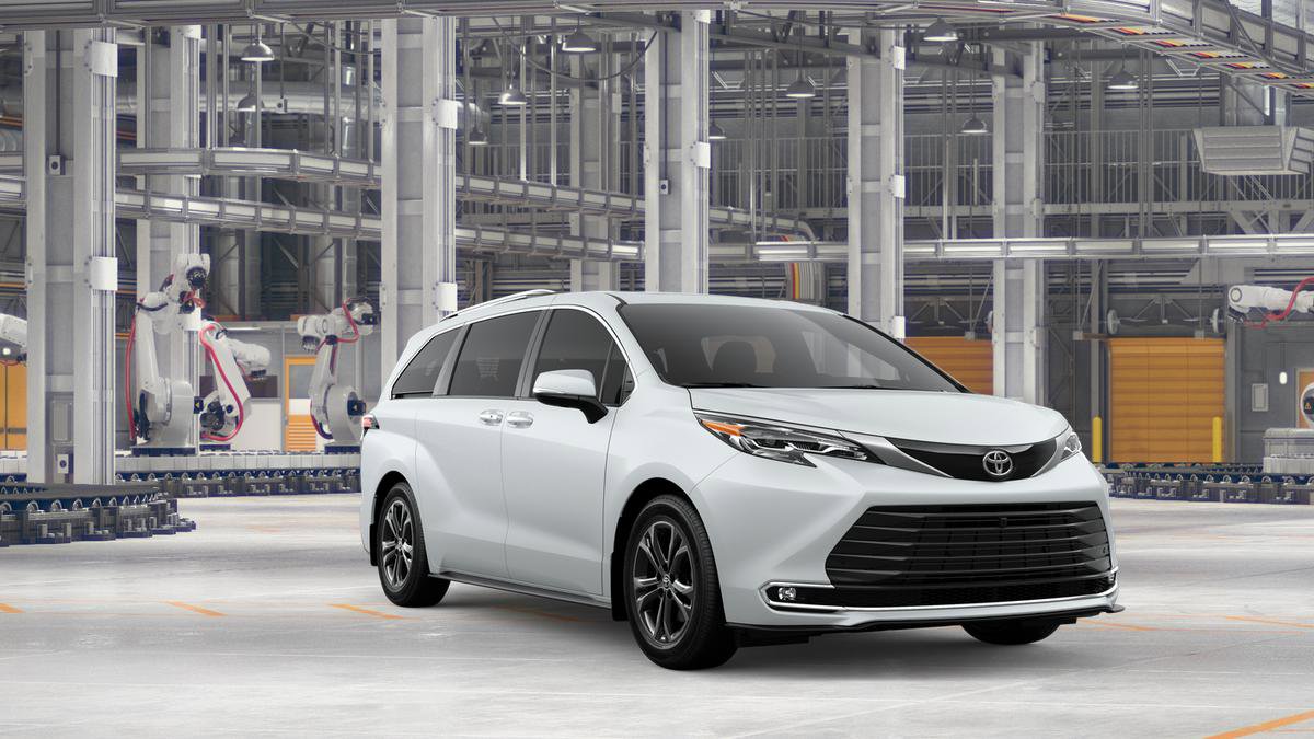 New 2026 Toyota Sienna Platinum image 16