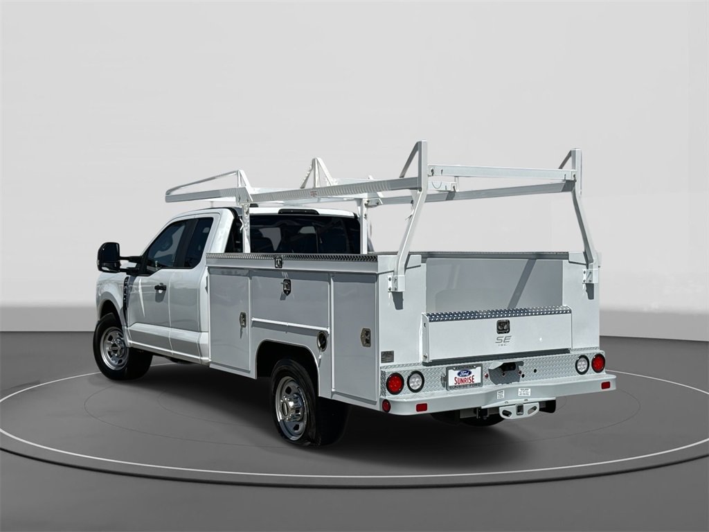 New 2025 Ford F350 XL w/ XL Chrome Package image 2