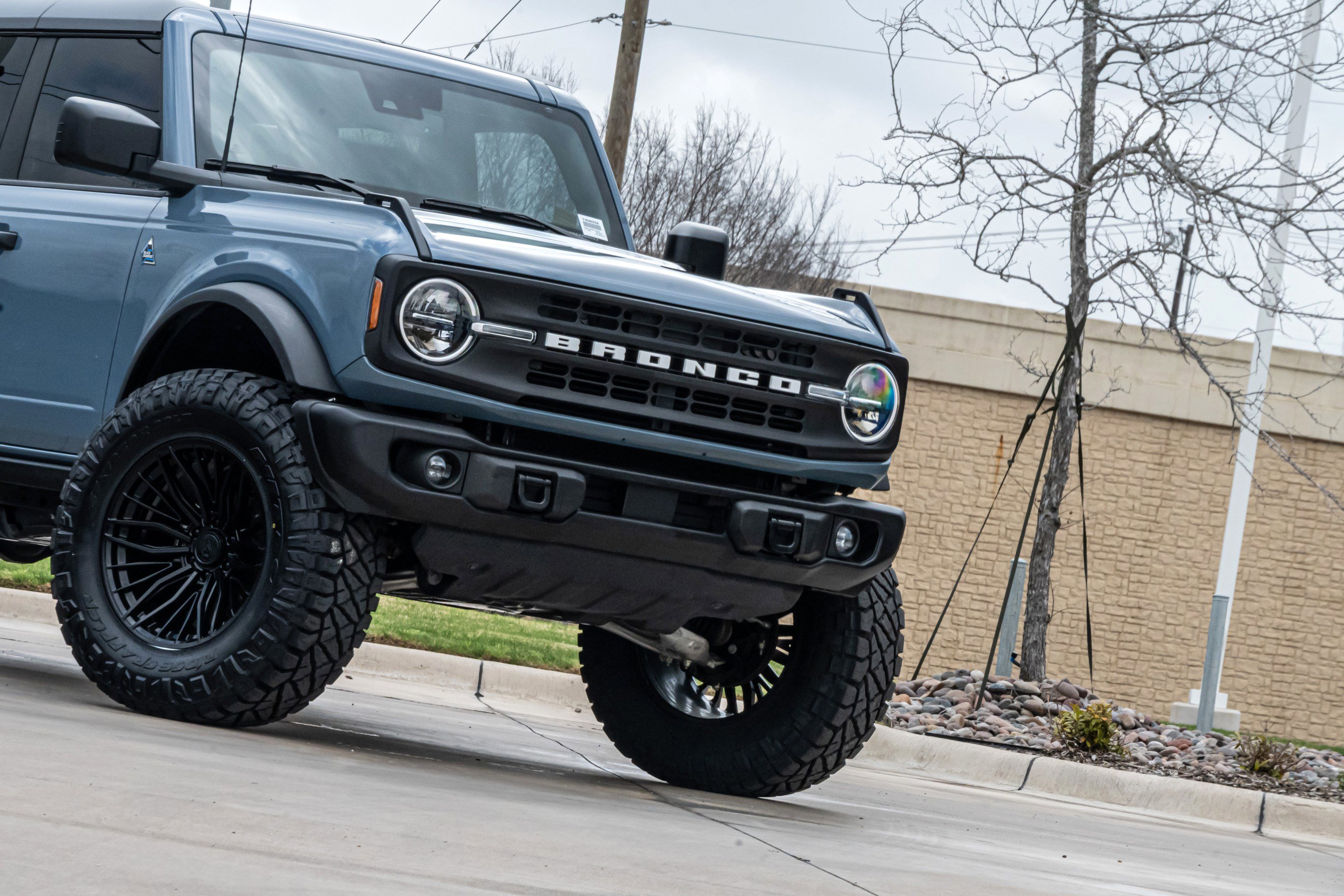 Used 2024 Ford Bronco Black Diamond image 5