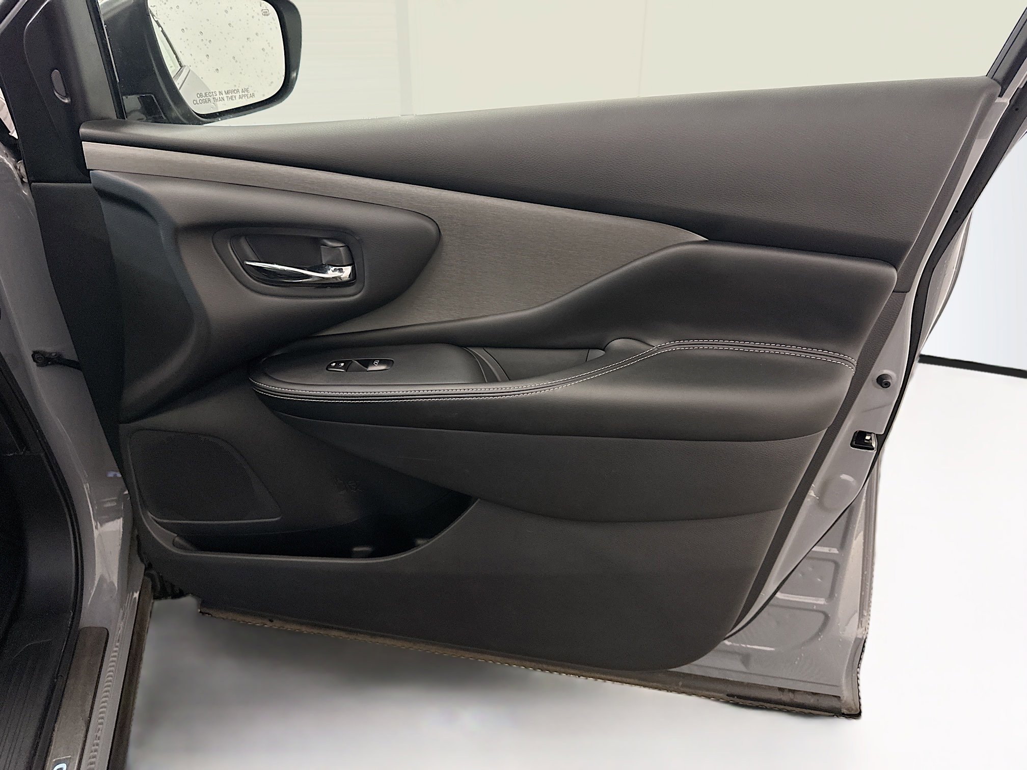 Used 2024 Nissan Murano SV w/ SV Midnight Edition Package image 32