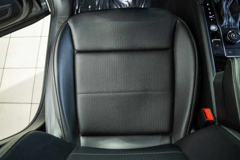 Used 2022 Volkswagen Atlas SE w/ Black Wheel Package image 29