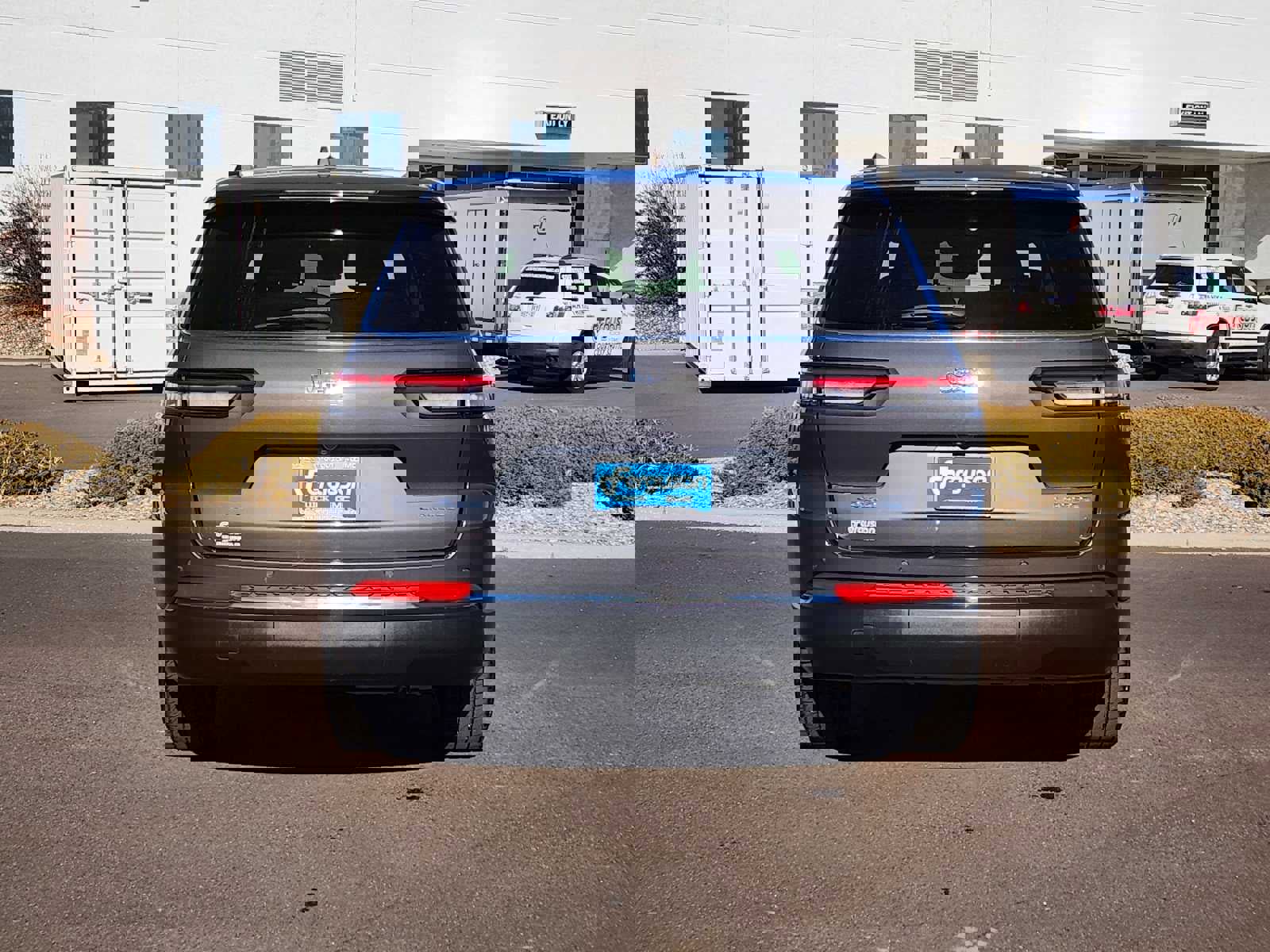 Used 2023 Jeep Grand Cherokee L Laredo image 13