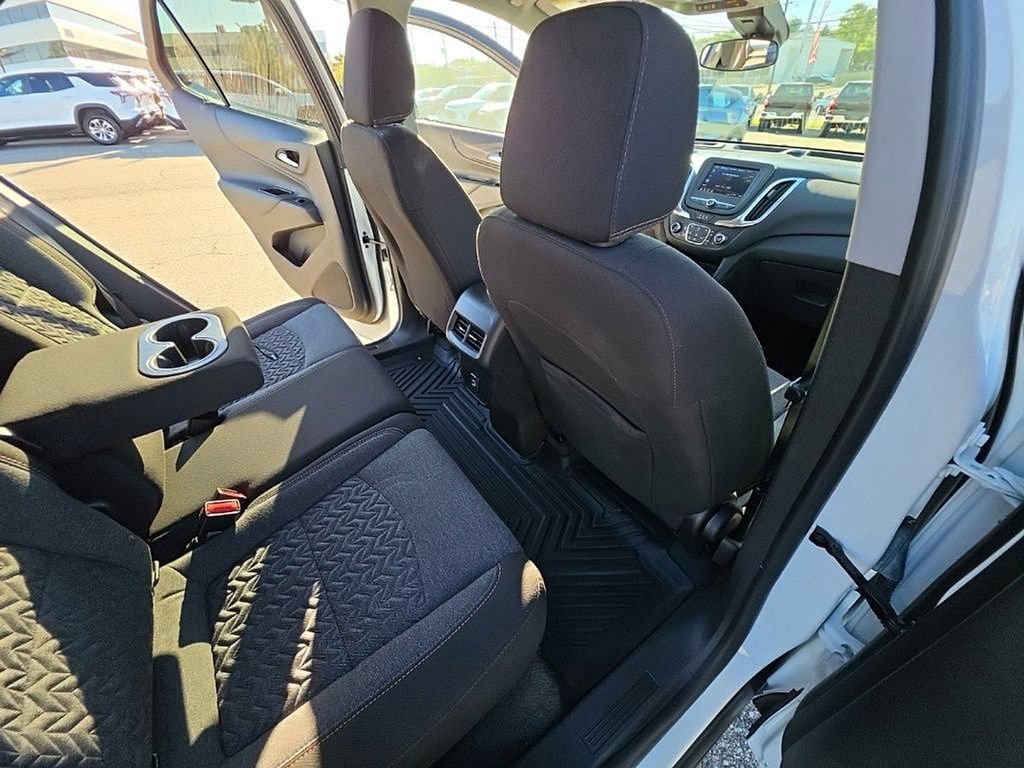 Used 2024 Chevrolet Equinox LT AWD/4WD image 26