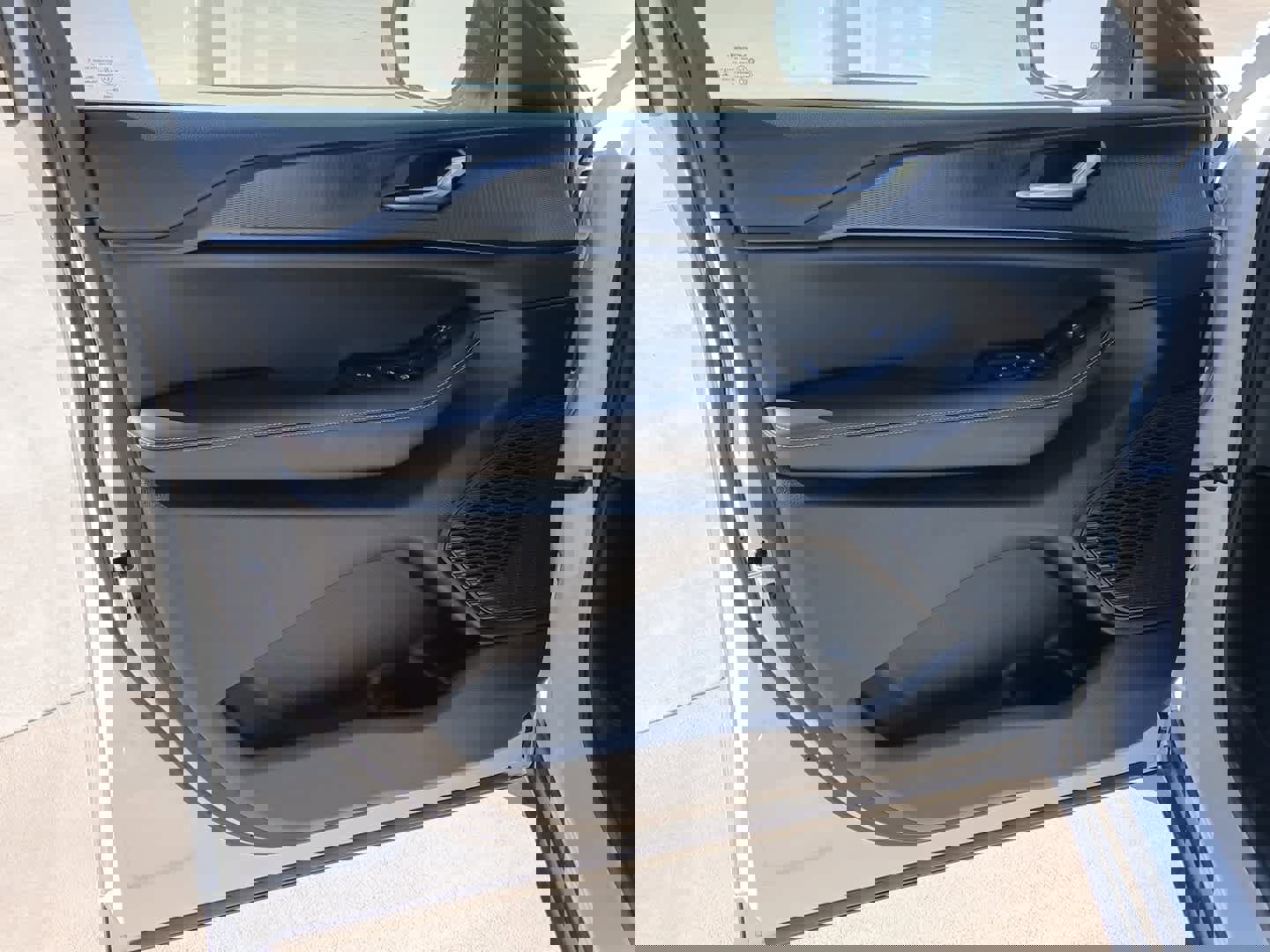 New 2025 Jeep Grand Cherokee Laredo X w/ Luxury Tech Group I image 15