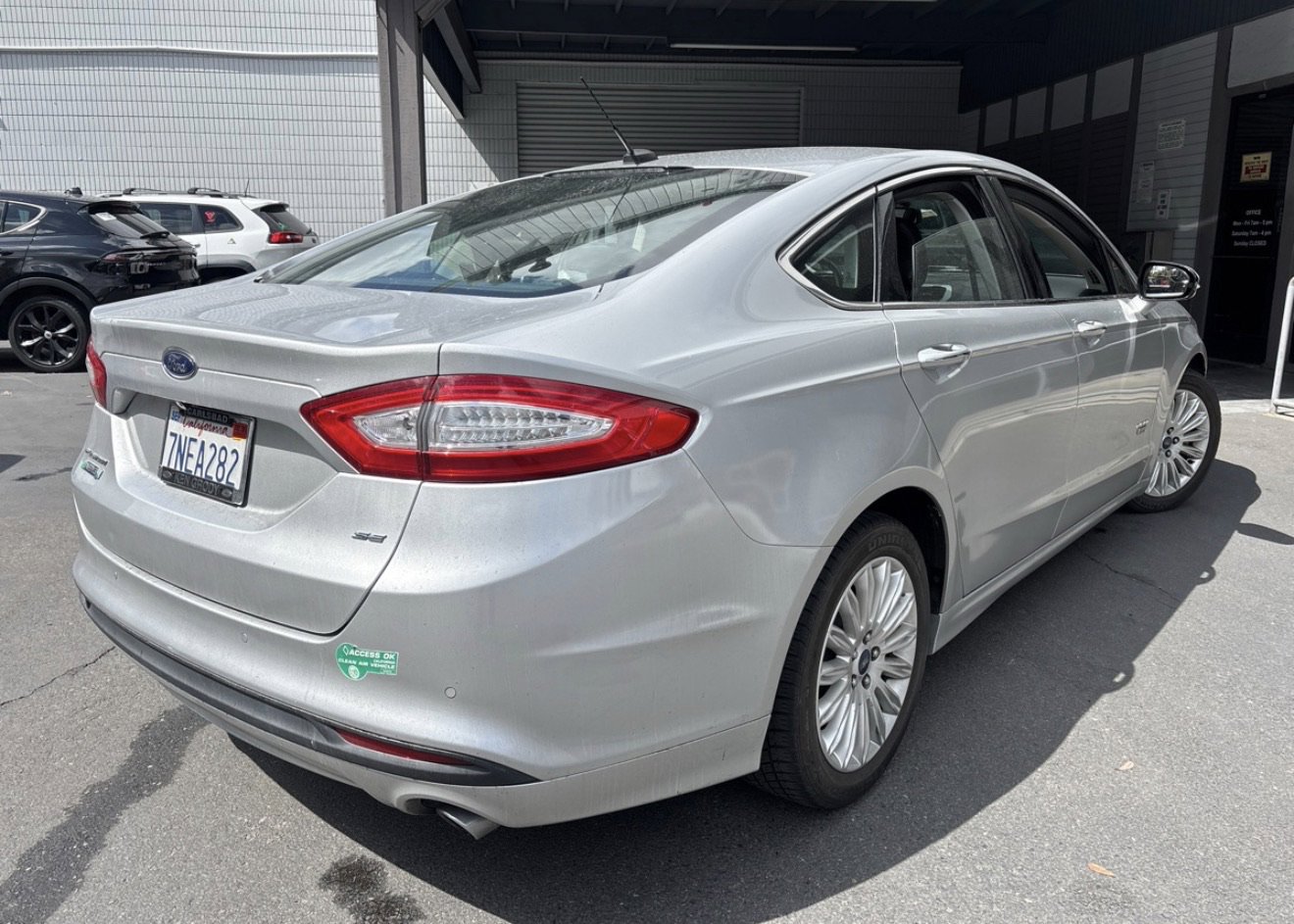Used 2015 Ford Fusion Energi SE image 5