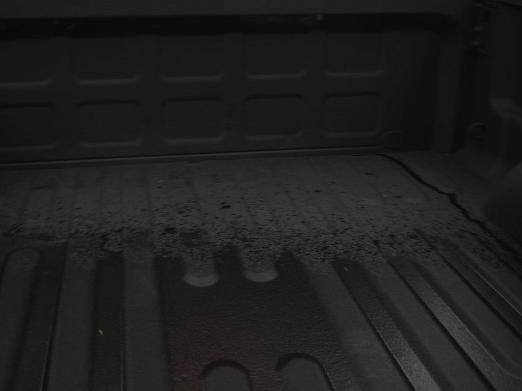 Used 2015 RAM 2500 Laramie w/ Black Appearance Group image 10