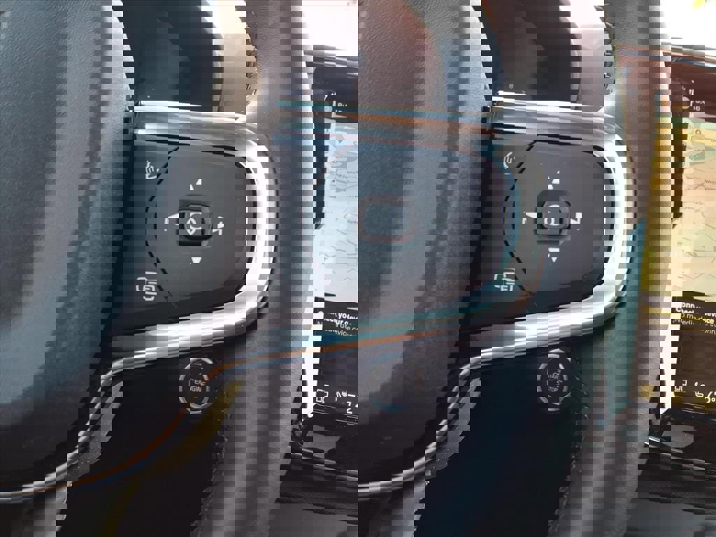 New 2026 Volvo XC40 B5 Core w/ Climate Package image 23