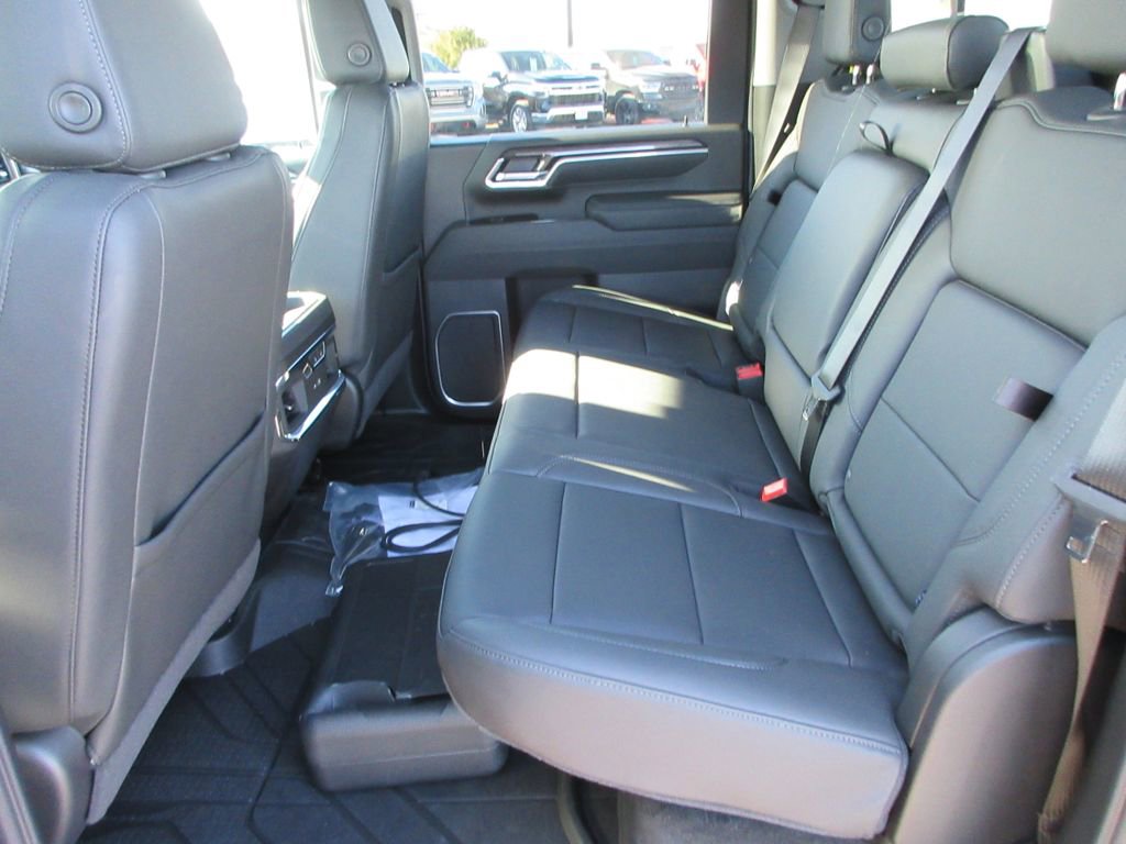 New 2026 Chevrolet Silverado 3500 LTZ w/ LTZ Plus Package AWD/4WD image 17