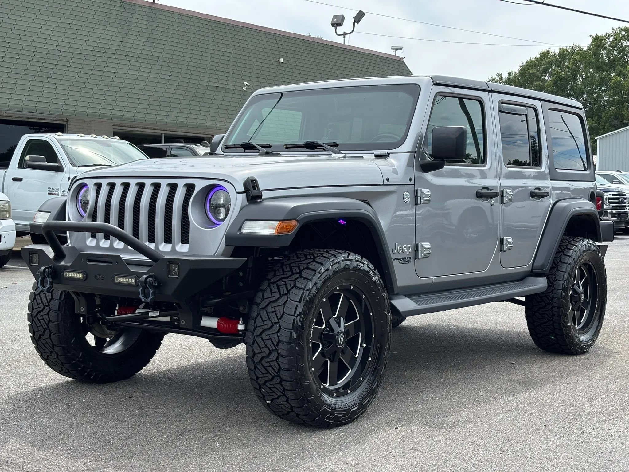 Used 2019 Jeep Wrangler Unlimited Sport S AWD/4WD image 9