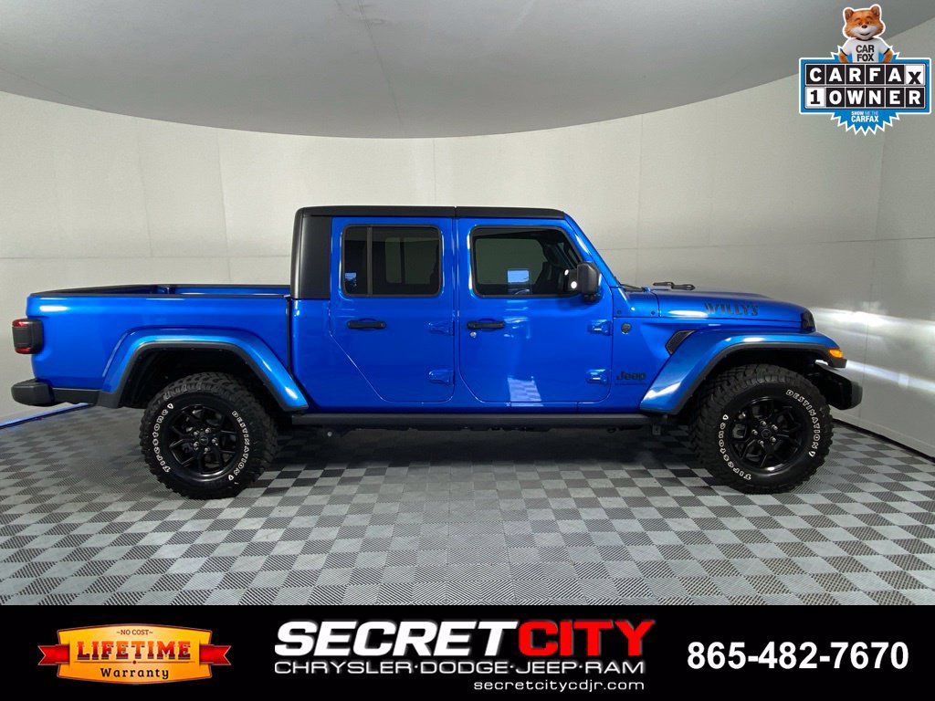 Used 2025 Jeep Gladiator Mojave AWD/4WD image 8
