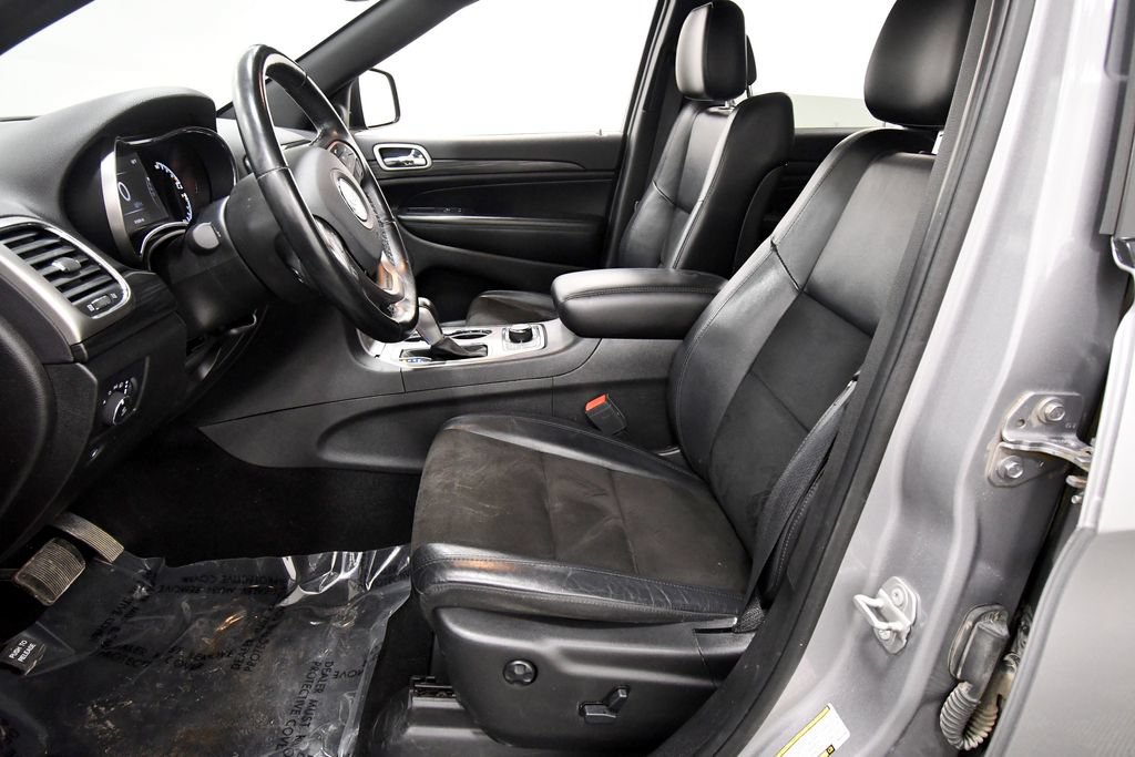 Used 2021 Jeep Grand Cherokee Altitude AWD/4WD image 14