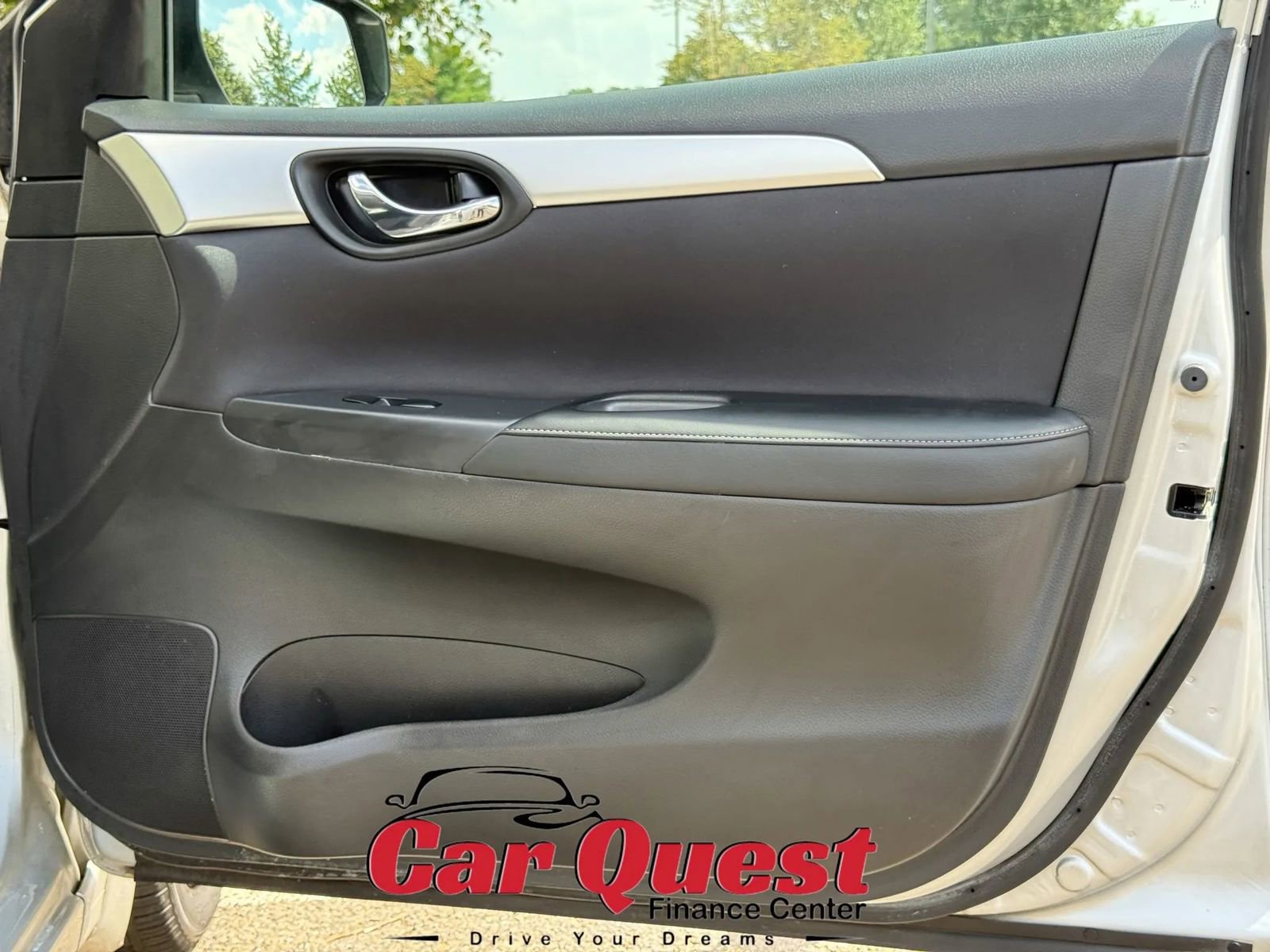 Used 2017 Nissan Sentra S image 19