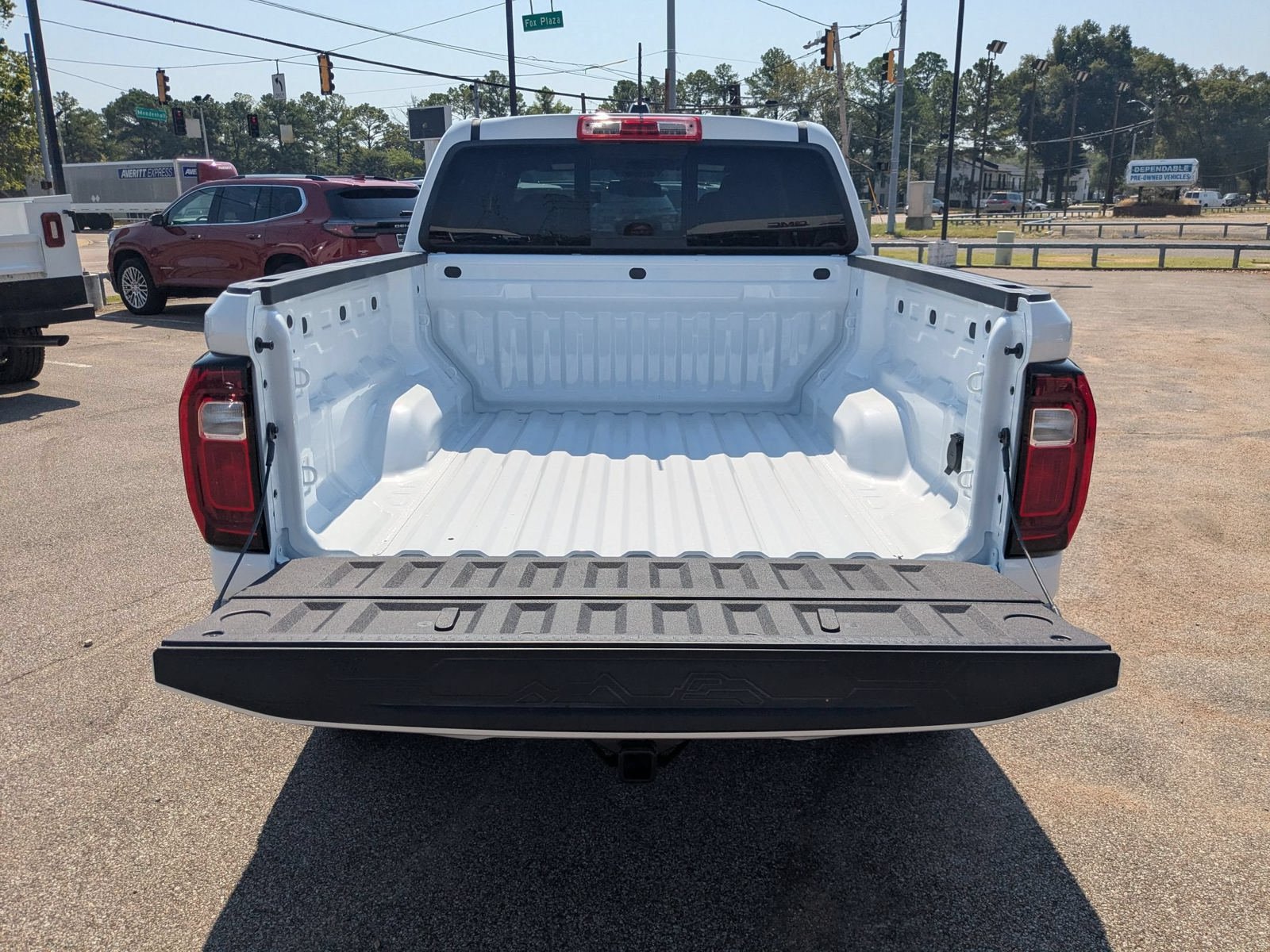 New 2026 GMC Canyon Elevation w/ Convenience Package RWD image 4
