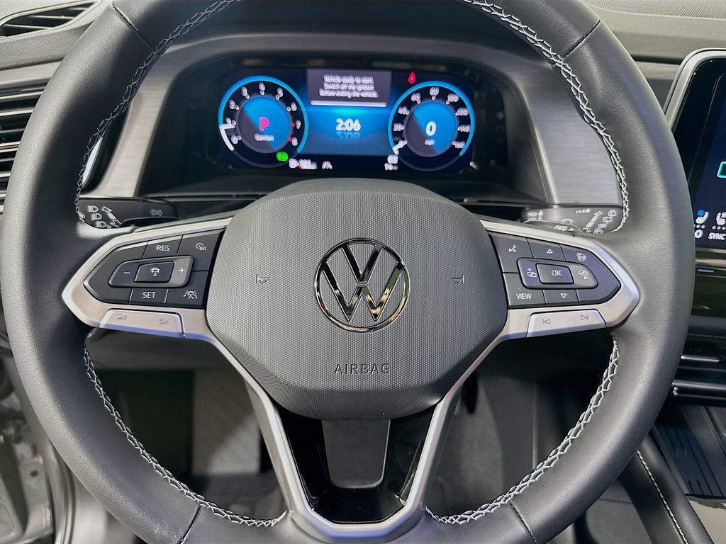 New 2026 Volkswagen Atlas Cross Sport SE image 13