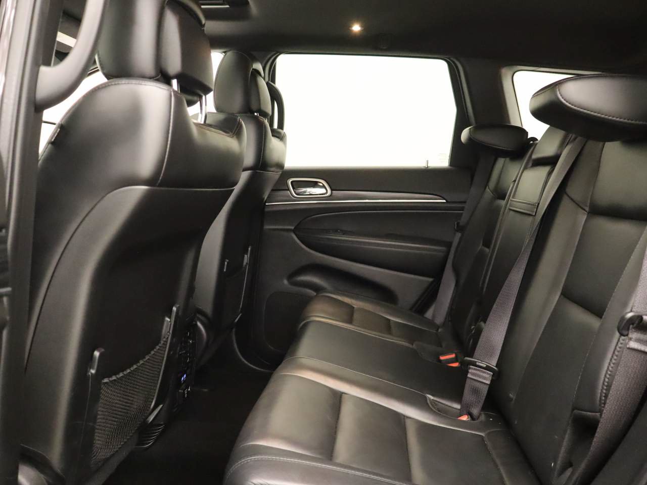 Used 2021 Jeep Grand Cherokee Limited RWD image 16