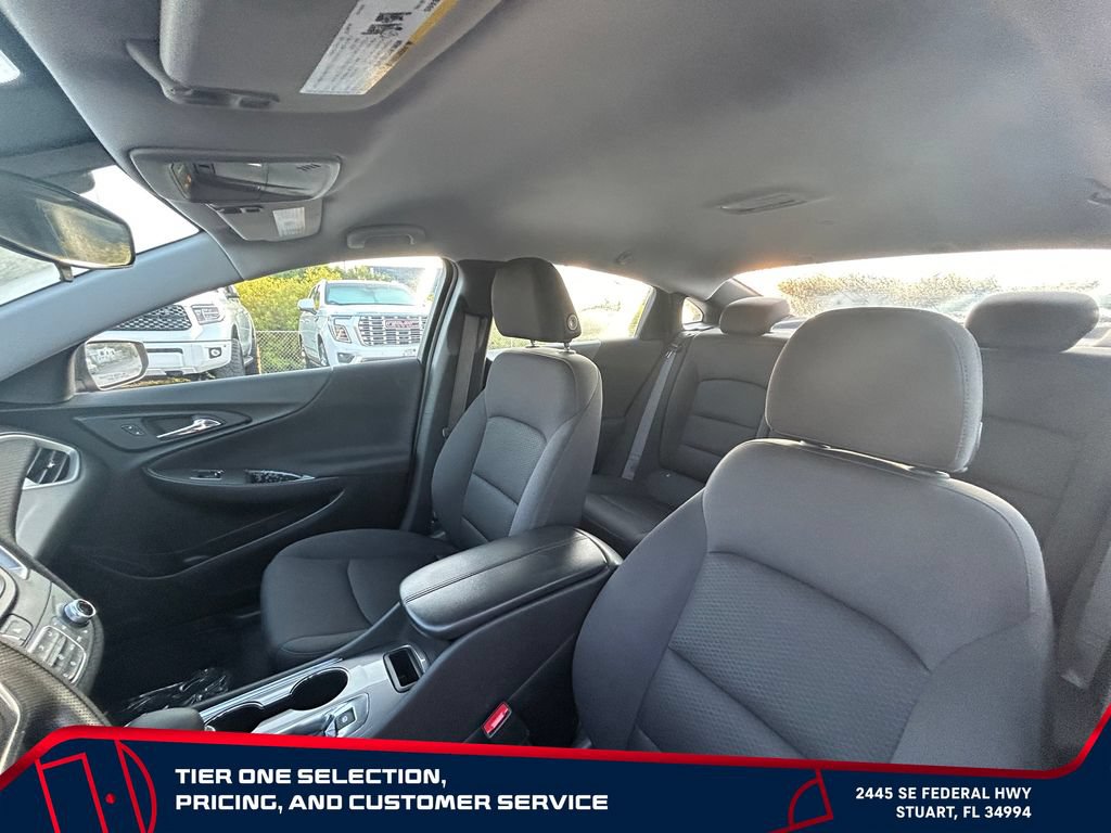 Used 2025 Chevrolet Malibu LT FWD image 14