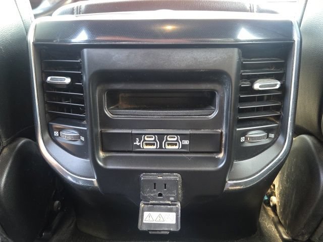 Used 2020 RAM 1500 Laramie w/ Sport Appearance Package AWD/4WD image 16
