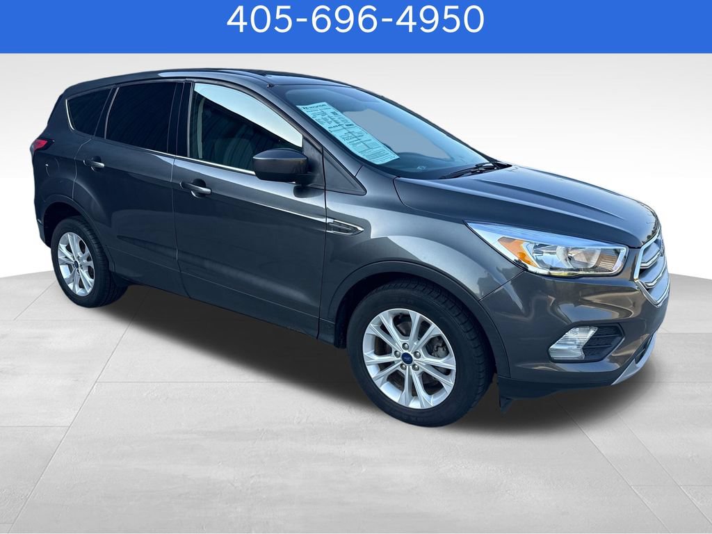 Used 2017 Ford Escape SE FWD image 8