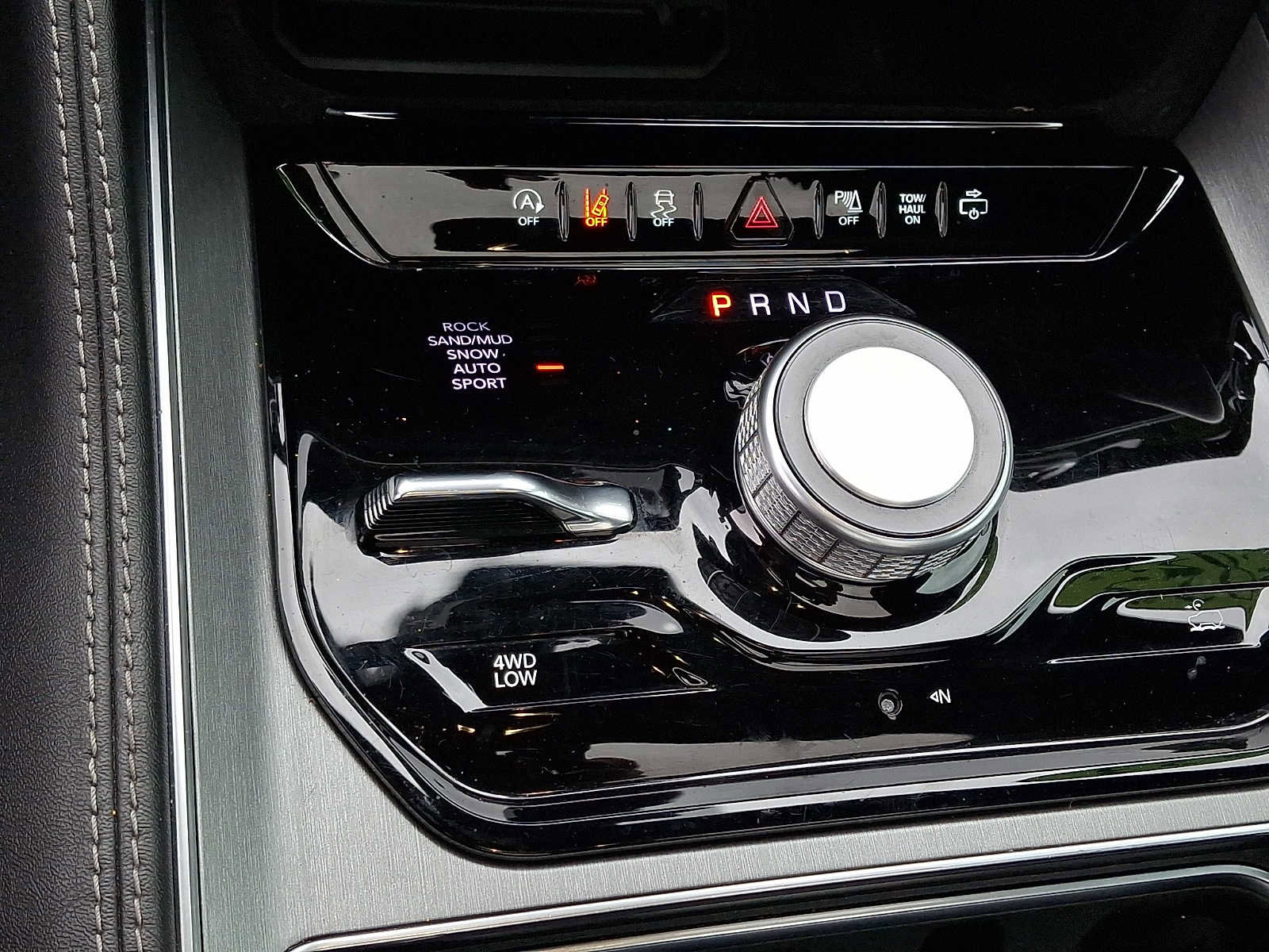 Used 2023 Jeep Wagoneer Series II image 17