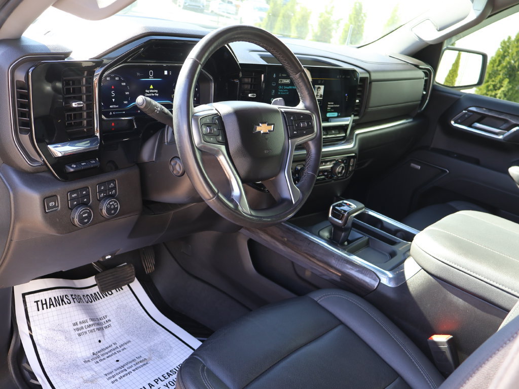 Certified 2023 Chevrolet Silverado 1500 LTZ w/ LTZ Premium Package AWD/4WD image 18
