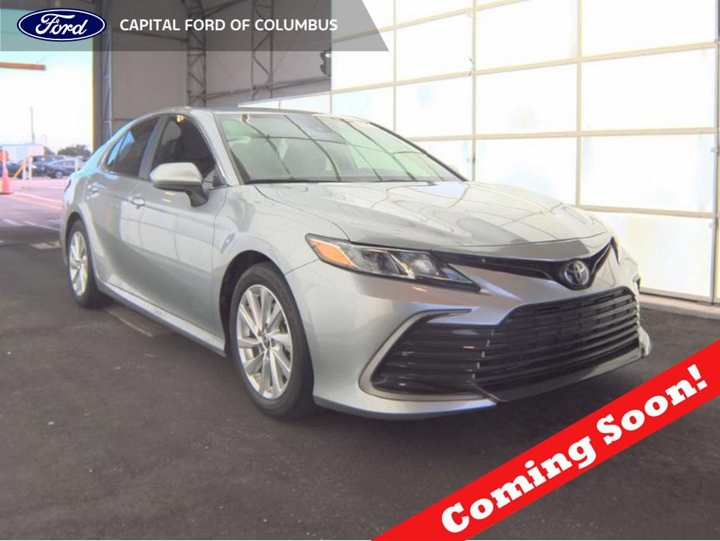 Used 2023 Toyota Camry LE FWD image 1