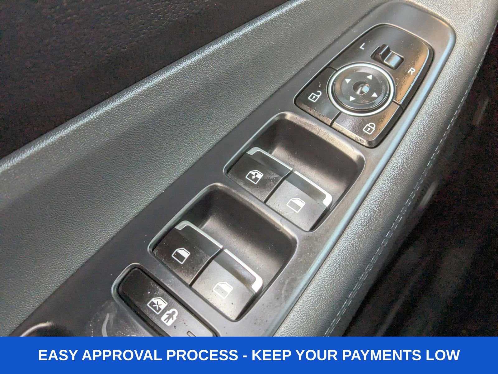 Used 2023 Hyundai Santa Fe SE image 38