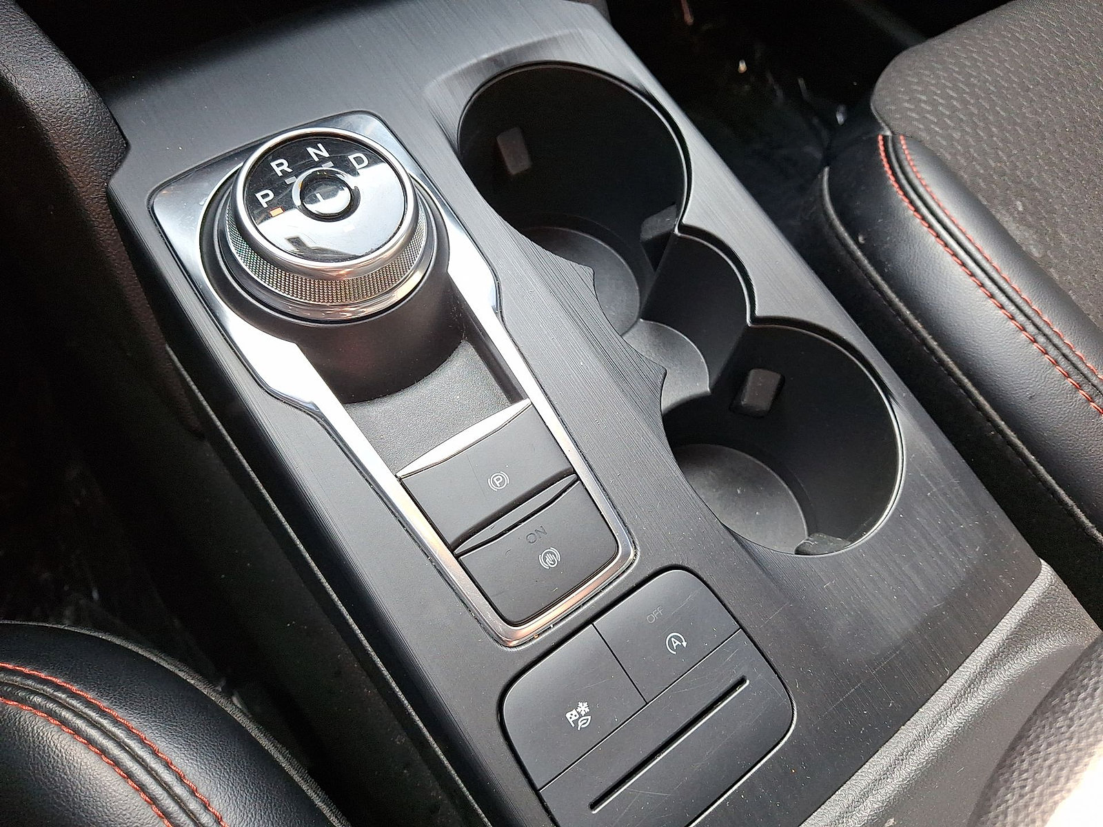 Used 2024 Ford Escape ST-Line FWD image 12