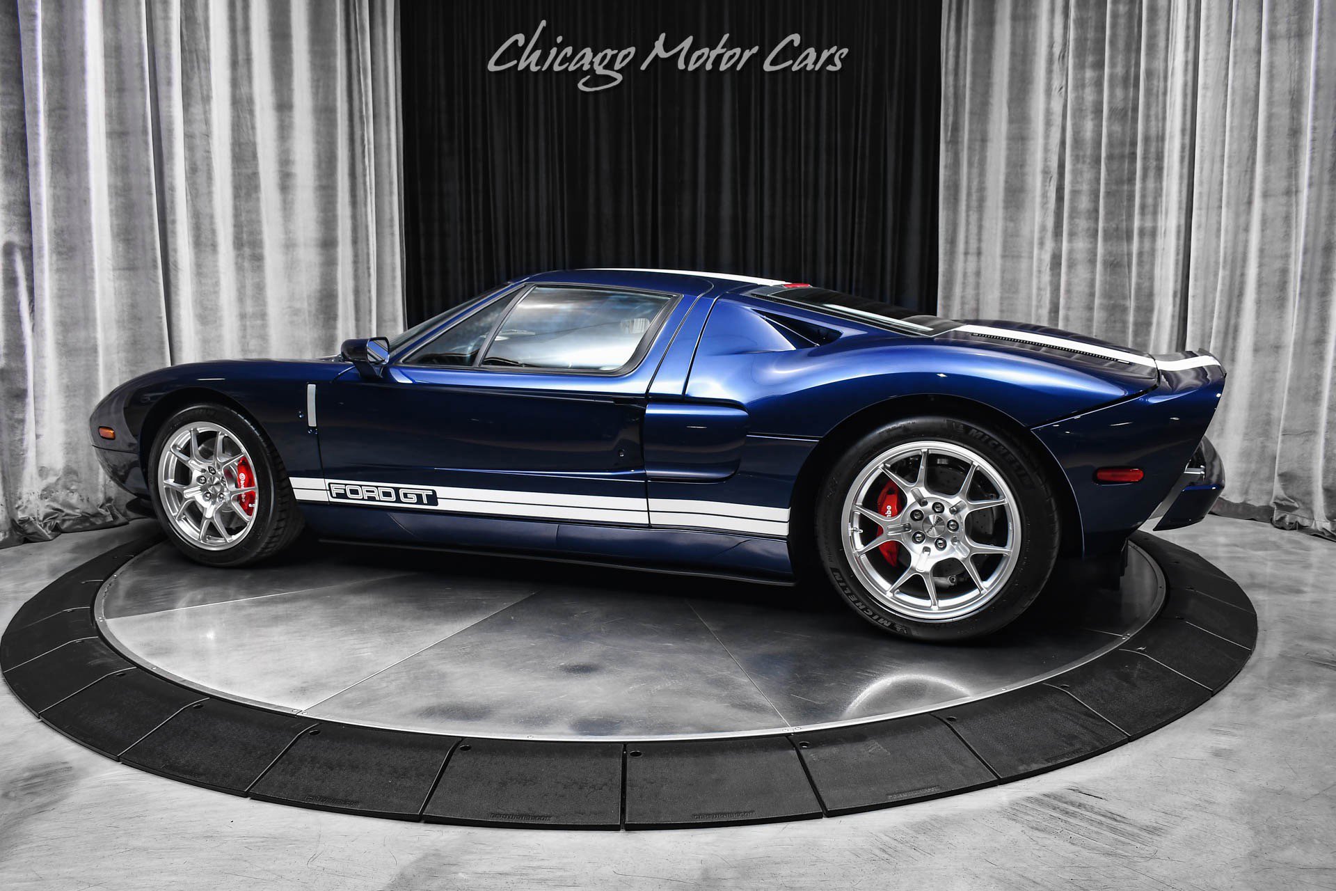 Used 2005 Ford GT image 3