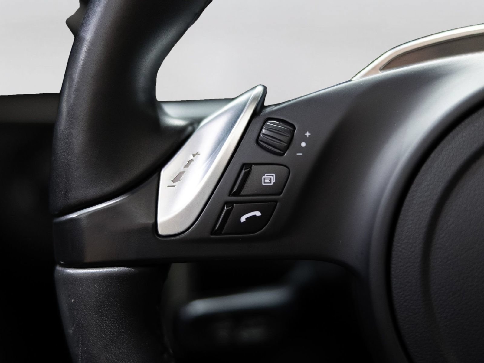 Used 2012 Porsche 911 Carrera Black Edition RWD image 30