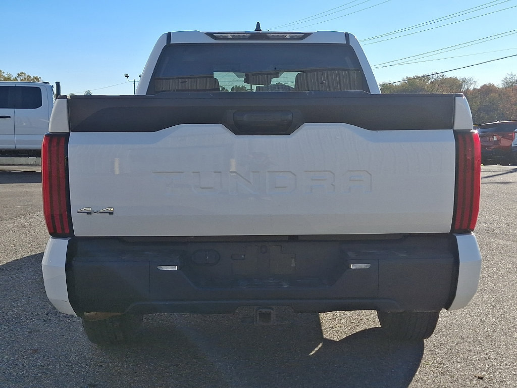 Used 2022 Toyota Tundra SR5 AWD/4WD image 5