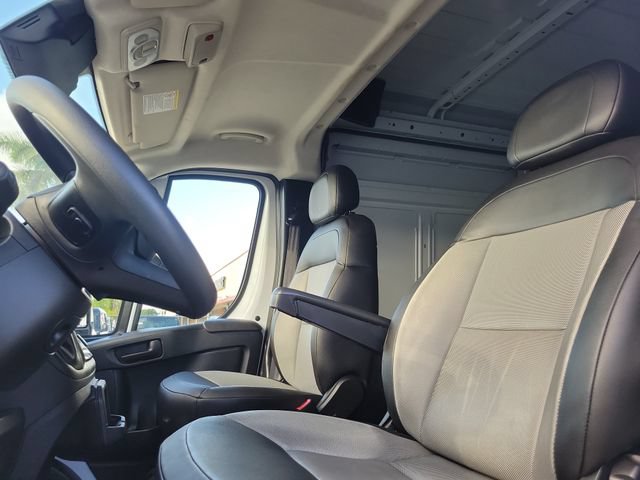 Used 2025 RAM ProMaster 2500 w/ Convenience Group FWD image 13