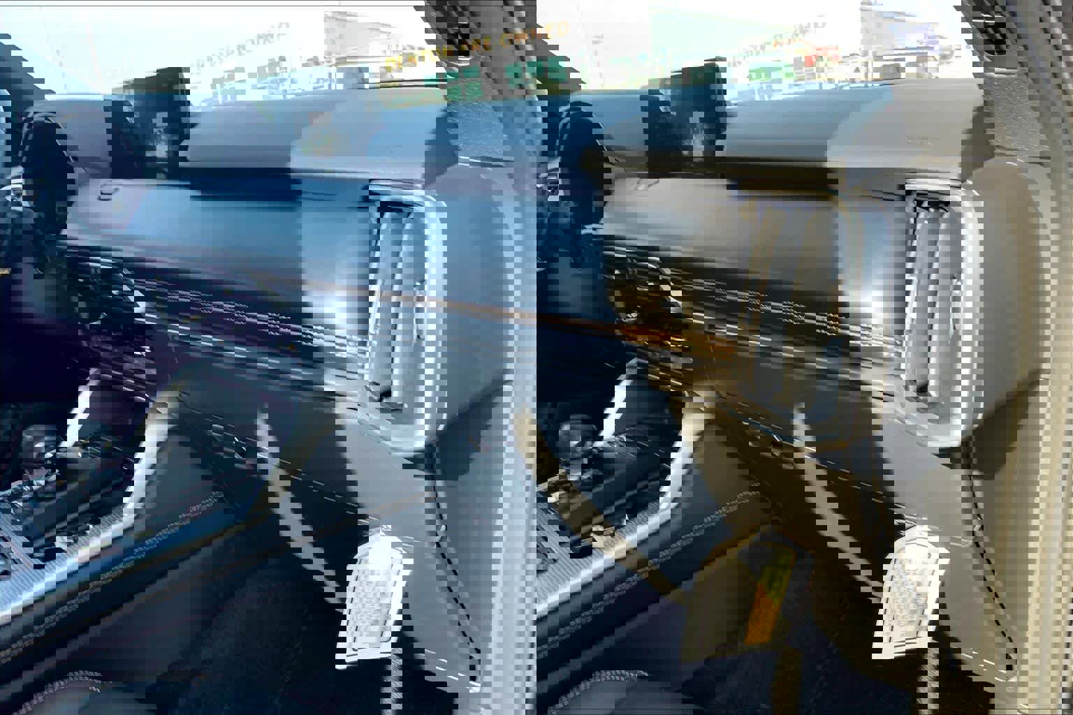 Used 2025 MAZDA CX-90 3.3 Turbo S w/ Premium Package image 18