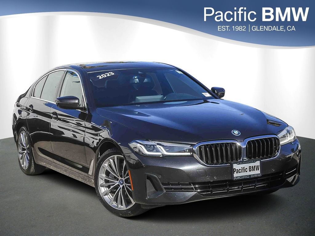 Certified 2023 BMW 530e w/ Convenience Package