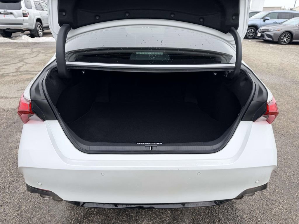 Certified 2019 Toyota Avalon Touring image 15