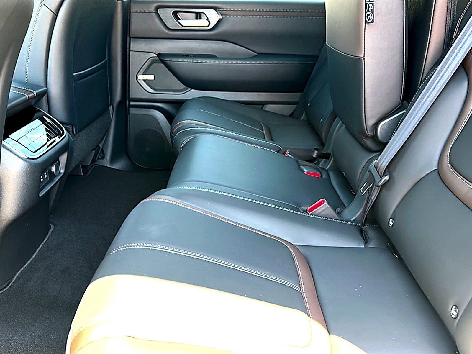 New 2026 Nissan Armada SL AWD/4WD image 15