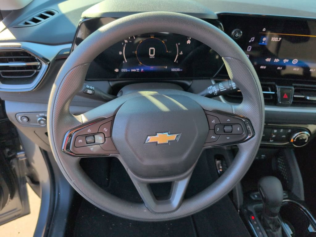 Used 2025 Chevrolet TrailBlazer LT image 23