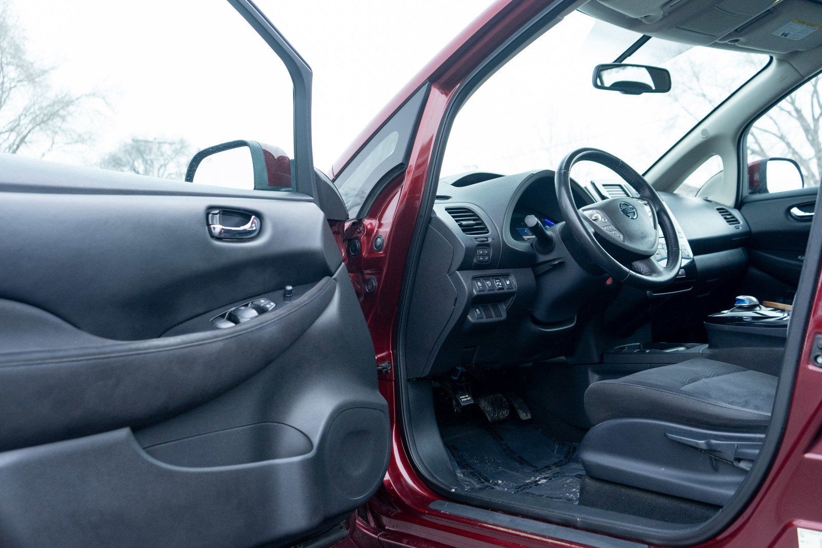 Used 2016 Nissan Leaf SV image 13