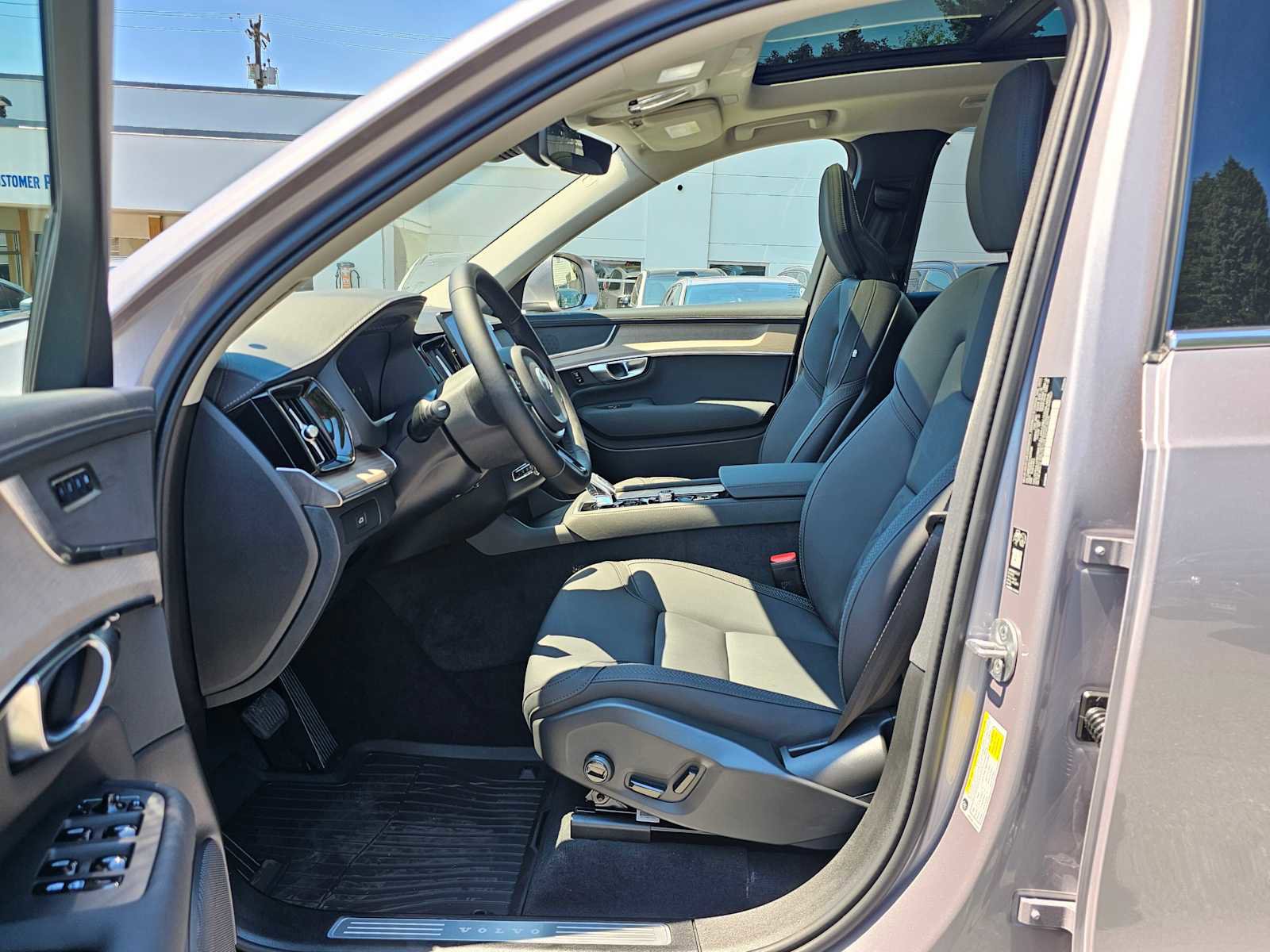New 2026 Volvo XC90 B5 Plus image 19