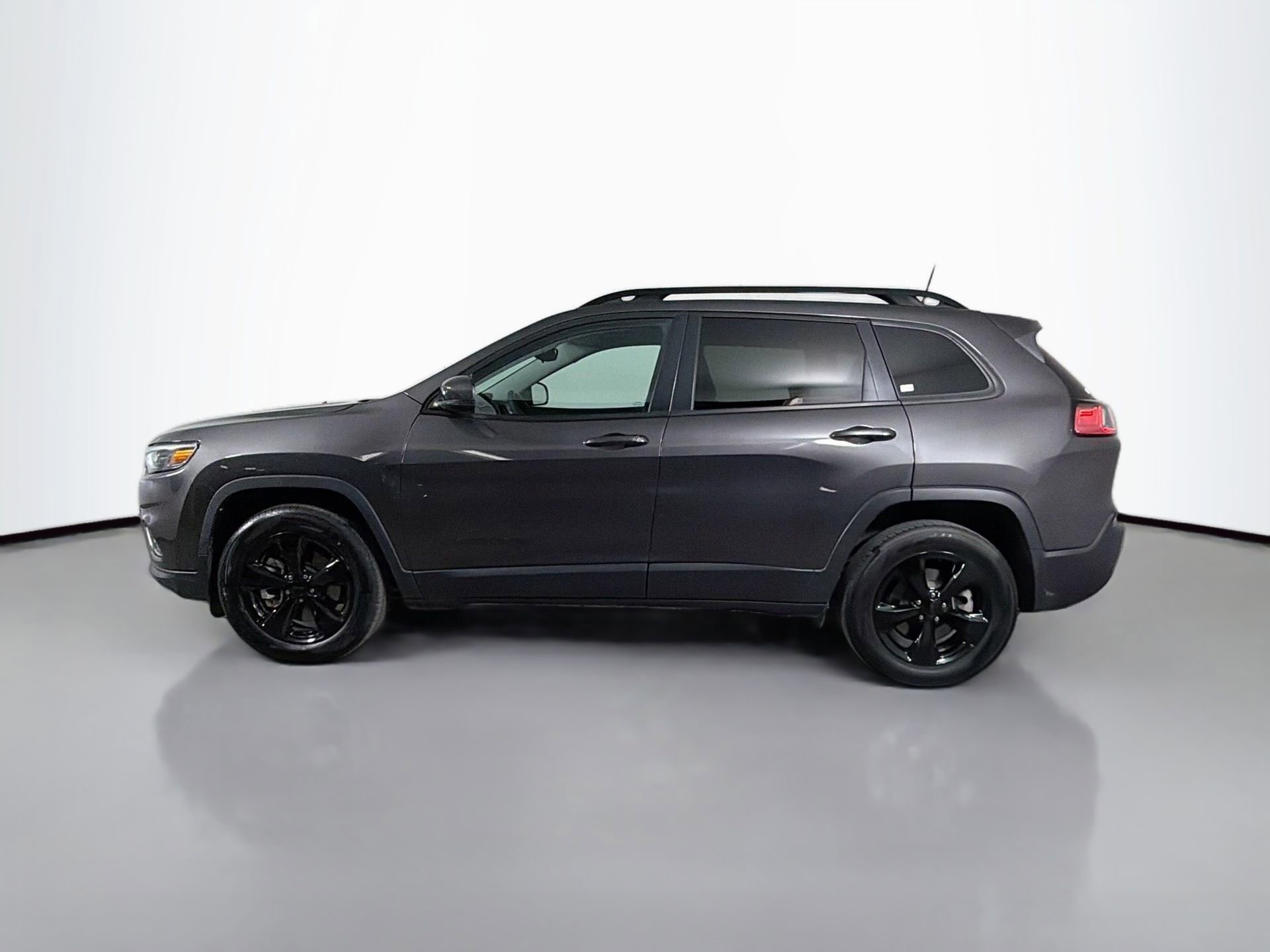 Used 2021 Jeep Cherokee Latitude Plus w/ Sun & Sound Group image 9