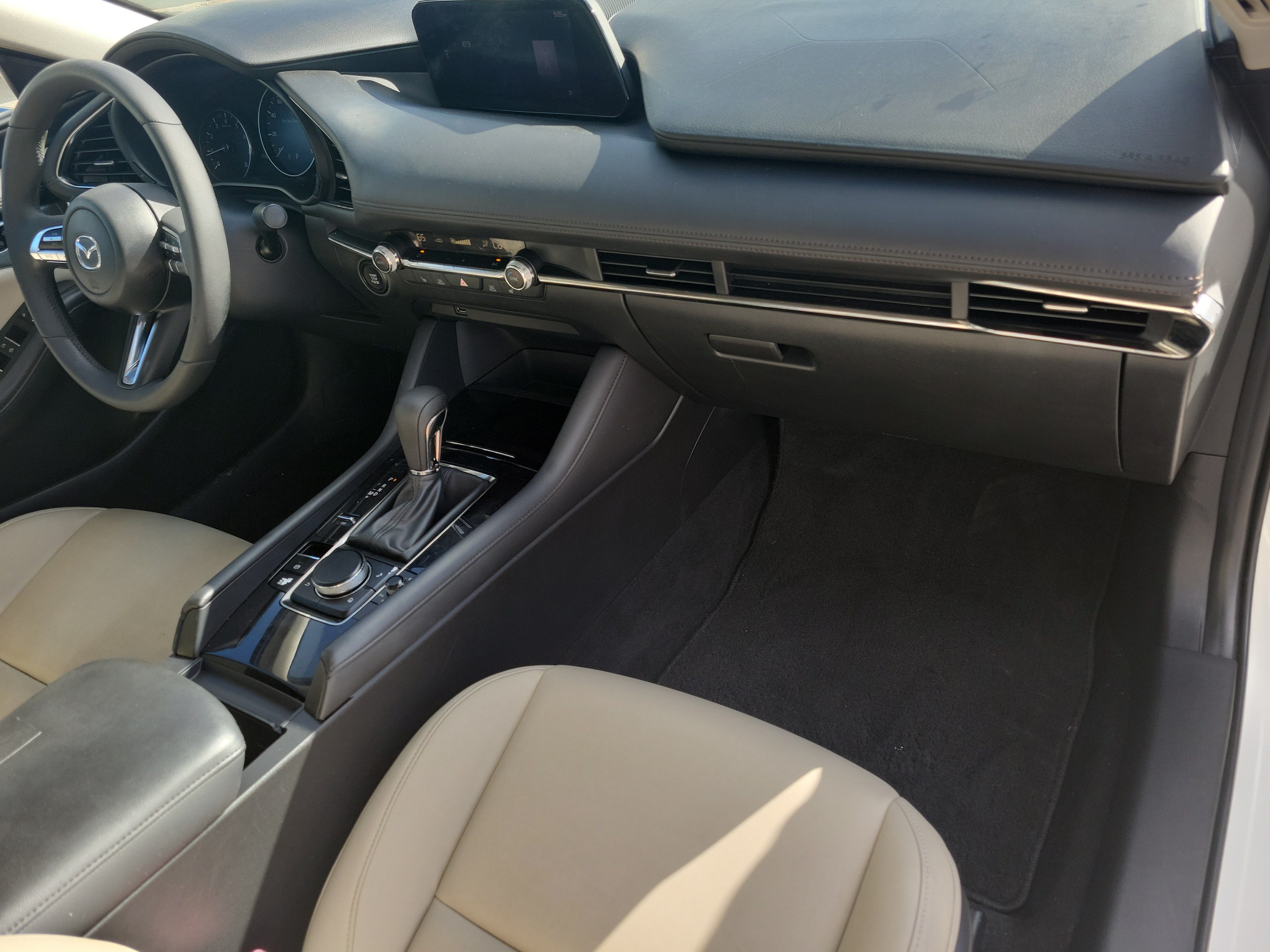 Used 2019 MAZDA MAZDA3 AWD Sedan w/ Preferred Package image 10