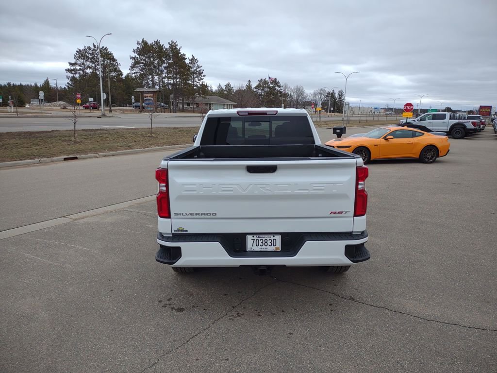 Used 2024 Chevrolet Silverado 1500 RST w/ Convenience Package II image 4